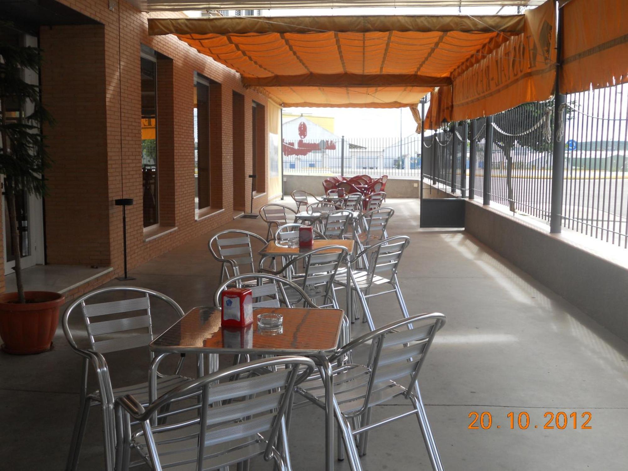 Hostal Restaurante Hermanos Zamora Palma del Rio Bagian luar foto